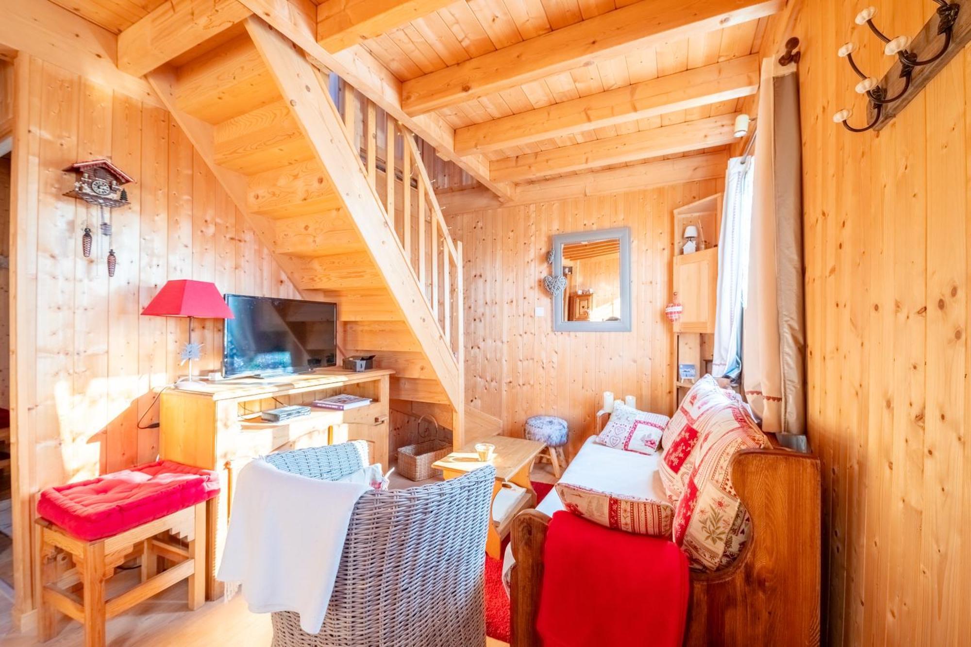 Chalet L'Embellie - Chalet Avec Piscine Partagee Saint-Laurent-en-Grandvaux Eksteriør bilde